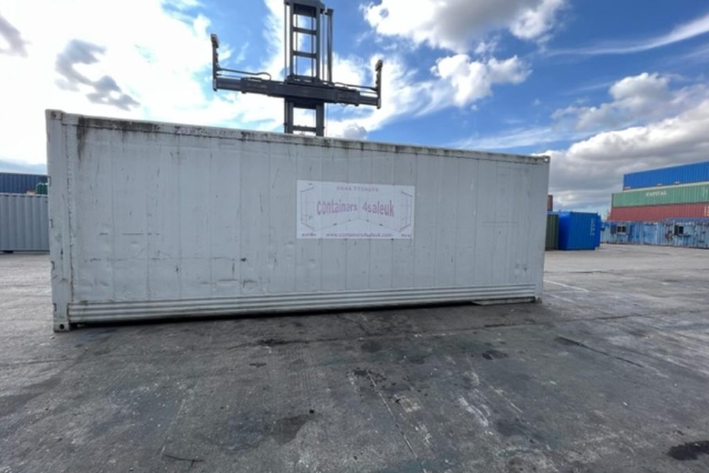 30 foot refrigerated container in white side view